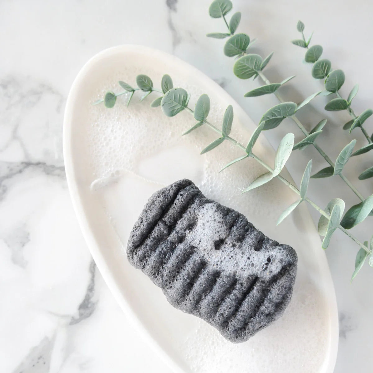 Body Sponge: Konjac Bamboo Charcoal Exfoliating