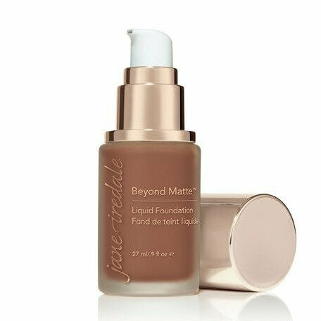 Beyond Matte Liquid Foundation (M15)