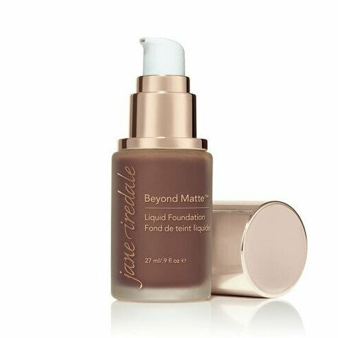 Beyond Matte Liquid Foundation (M18)